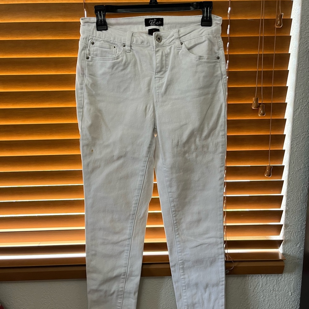 White pants for Women